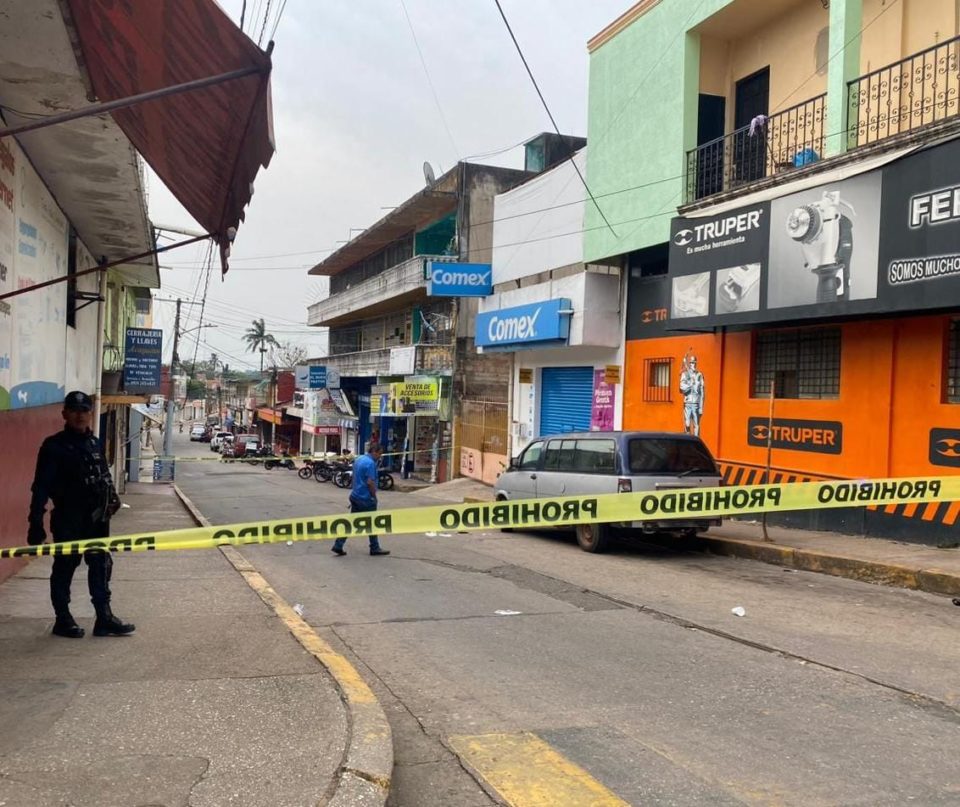 Dos menores de edad y un adulto fueron baleados durante un violento asalto  en Acayucan - Diario Maya